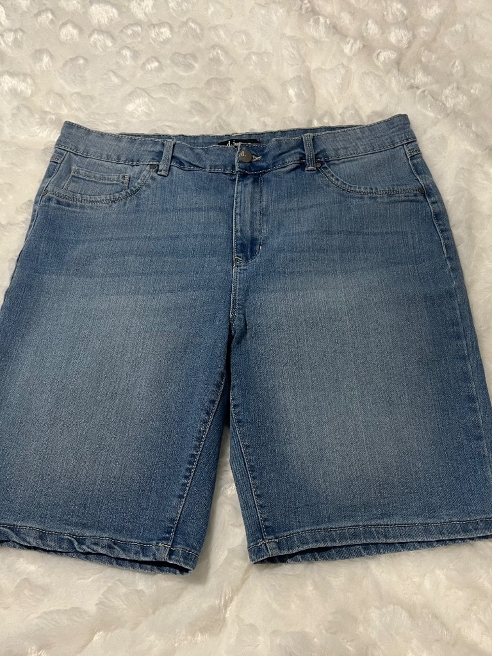 d Jeans denim Shorts Size 14
